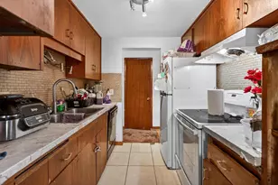 5837 Raymond Rd, Madison, WI 53711 - Photo 5