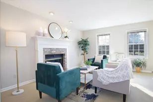 498 N Arthur Cir, Verona, WI 53593 - Photo 5