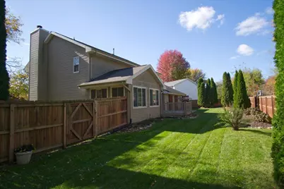 498 N Arthur Circle, Verona, WI 53593 - Photo 3