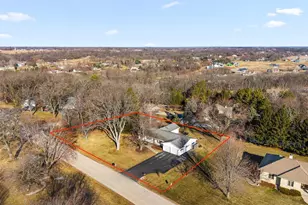 2613 E Grandview Dr, Milton, WI 53563 - Photo 41