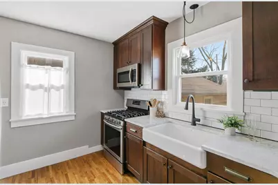 825 N Garfield Avenue, Janesville, WI 53545 - Photo 15