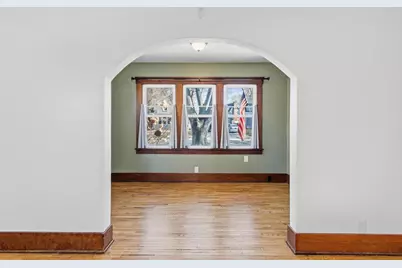 825 N Garfield Avenue, Janesville, WI 53545 - Photo 9