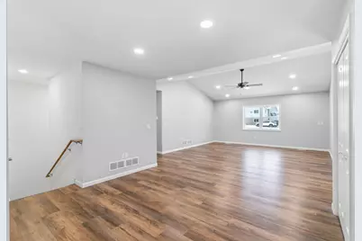 925 Roosevelt Street, Baraboo, WI 53913 - Photo 3