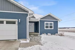 925 Roosevelt St, Baraboo, WI 53913 - Photo 35