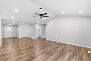 925 Roosevelt St, Baraboo, WI 53913 - Photo 13