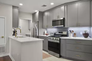 360 W Washington Ave, Madison, WI 53703 - Photo 13