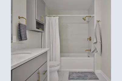 360 W Washington Avenue #202, Madison, WI 53703 - Photo 25