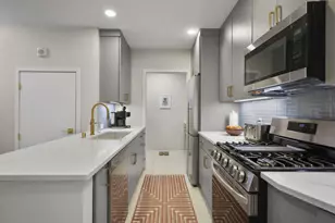 360 W Washington Ave, Madison, WI 53703 - Photo 17