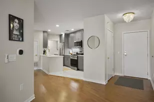 360 W Washington Ave, Madison, WI 53703 - Photo 11