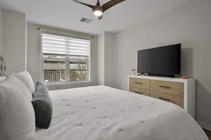 360 W Washington Ave, Madison, WI 53703 - Photo 21