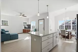 43 Windflower Wy, Mount Horeb, WI 53572 - Photo 9