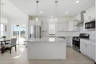 43 Windflower Wy, Mount Horeb, WI 53572 - Photo 11