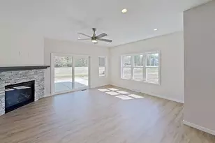 3725 Newcastle Dr, Janesville, WI 53546 - Photo 11