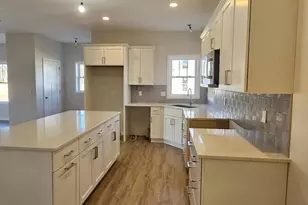 3725 Newcastle Dr, Janesville, WI 53546 - Photo 5