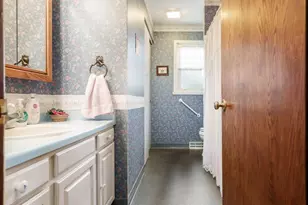 2058 Bootmaker Dr, Beloit, WI 53511 - Photo 17