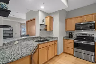 8248 Starr Grass Dr, Madison, WI 53719 - Photo 9