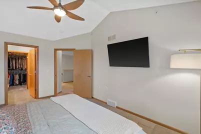 8248 Starr Grass Drive, Madison, WI 53719 - Photo 15
