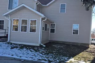 353 S Ludington St, Columbus, WI 53925 - Photo 1