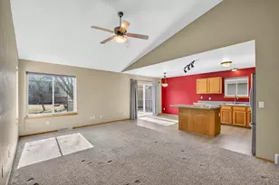 532 Goldenrod Cir, Verona, WI 53593 - Photo 5