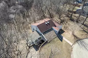 1301 Gartland Ave, Janesville, WI 53548 - Photo 5