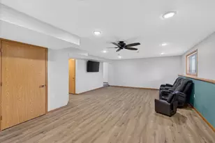 736 Bluestem Ct, Sun Prairie, WI 53593 - Photo 33