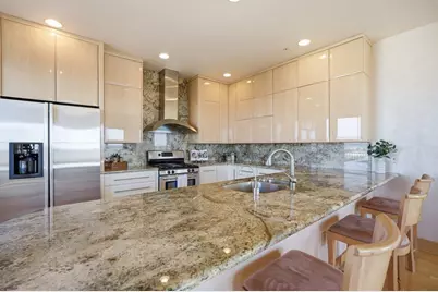 360 W Washington Avenue #1413, Madison, WI 53703 - Photo 9