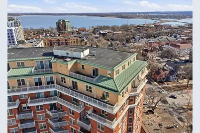 360 W Washington Avenue #1413, Madison, WI 53703 - Photo 5