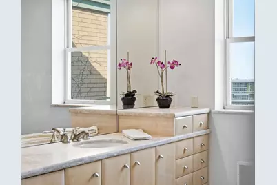 360 W Washington Avenue #1413, Madison, WI 53703 - Photo 41