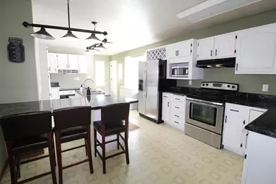 317 Ripon Road, Berlin, WI 54923 - Photo 5