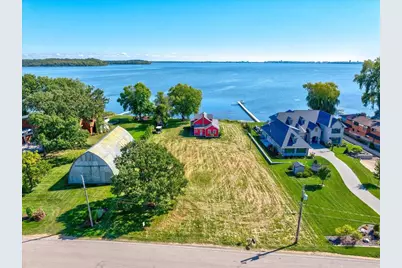 5114 Reynolds Avenue, Waunakee, WI 53597 - Photo 9