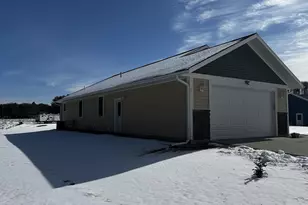 410 Glen Becker Ct, Wisconsin Dells, WI 53965 - Photo 5