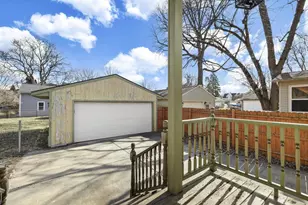 503 S 9th St, Watertown, WI 53094 - Photo 9