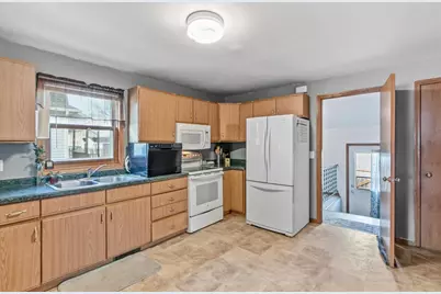 131 E Carroll Street, Portage, WI 53901 - Photo 15