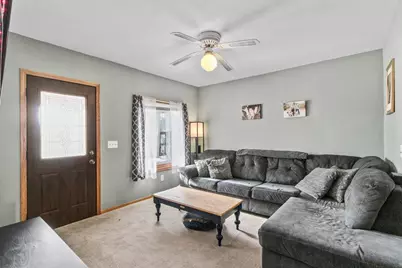 131 E Carroll Street, Portage, WI 53901 - Photo 5