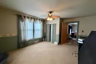 206 2nd St, Elroy, WI 53929 - Photo 11