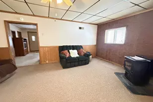 206 2nd St, Elroy, WI 53929 - Photo 3