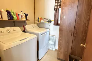 206 2nd St, Elroy, WI 53929 - Photo 5