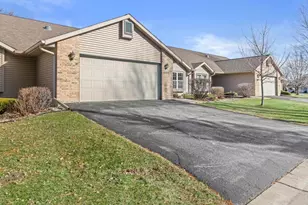 1156 Sawyer Way, Sun Prairie, WI 53590 - Photo 3