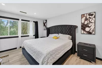 2911 Marina Drive, Middleton, WI 53562 - Photo 23