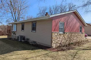 1205 Sand St, Watertown, WI 53098 - Photo 3