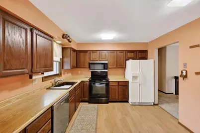 5345 Queensbridge Road, Madison, WI 53714 - Photo 13