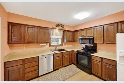 5345 Queensbridge Road, Madison, WI 53714 - Photo 15