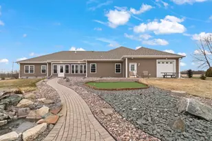 3281 Burke Rd, Sun Prairie, WI 53590 - Photo 65