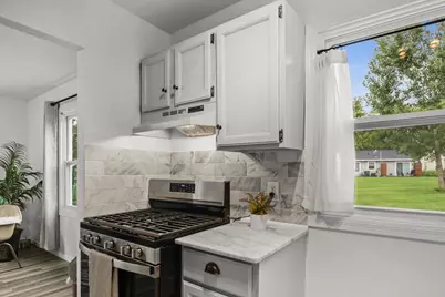 83 Craig Avenue, Madison, WI 53705 - Photo 11