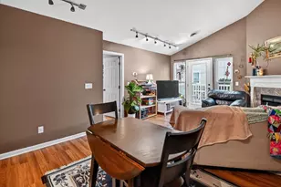 7102 Flagship Dr, Madison, WI 53719 - Photo 11