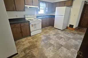 828 9th St, Beloit, WI 53511 - Photo 9