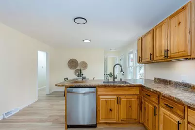 302 N Preston Avenue, Reedsburg, WI 53959 - Photo 7