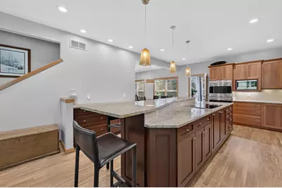 6833 Phil Lewis Way, Middleton, WI 53562 - Photo 7