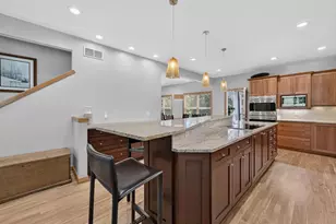 6833 Phil Lewis Way, Middleton, WI 53562 - Photo 7