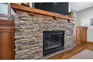 6833 Phil Lewis Way, Middleton, WI 53562 - Photo 9